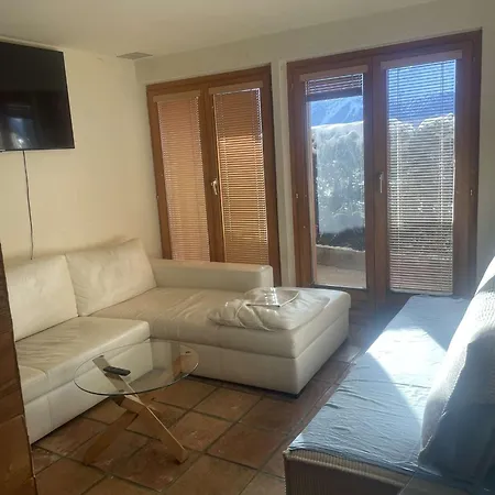 Apparemment Apartment *